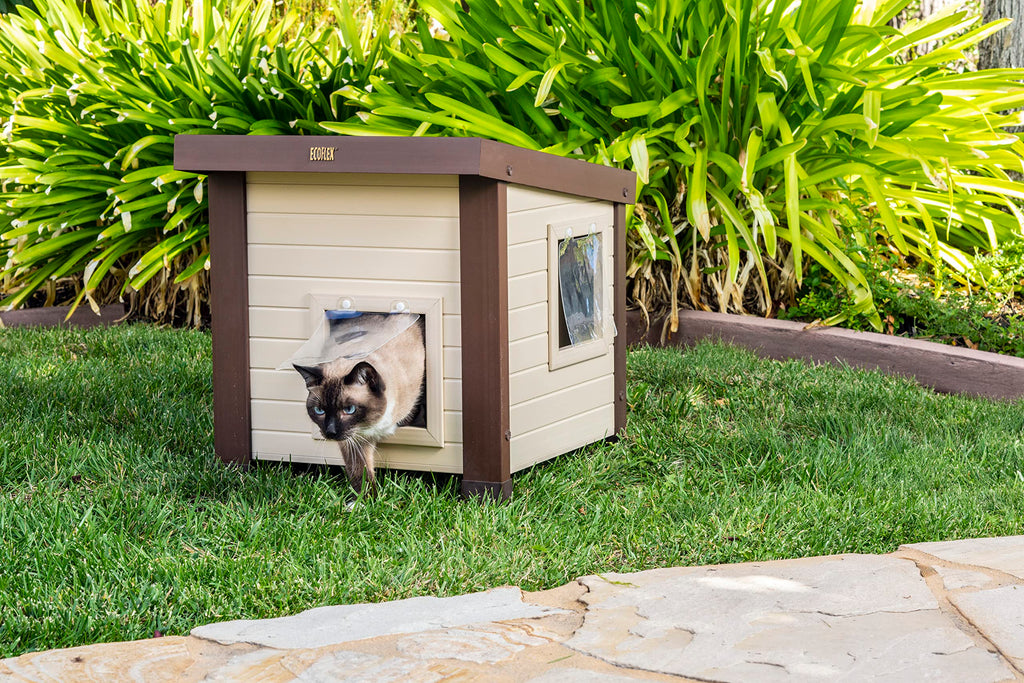 Maple Brown Outdoor Cat House O753201