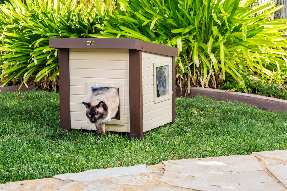 Maple Brown Outdoor Cat House O753201